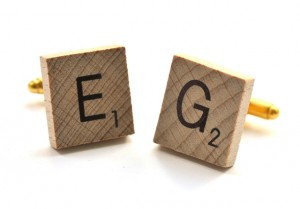 Scrabble letter V manchetknoop